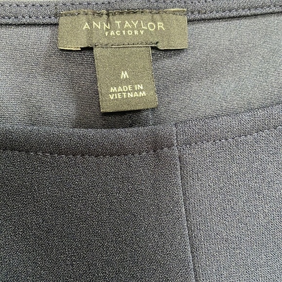 Ann Taylor Sleeveless Top - Picture 5 of 9